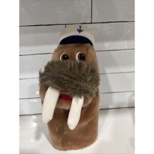 NWT VINTAGE 1983 DAKIN Willy Walrus # 19-0023 Plush  Hand Puppet 10"